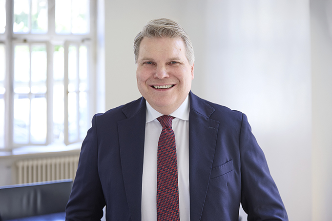 Bild Dr. Stefan Debus